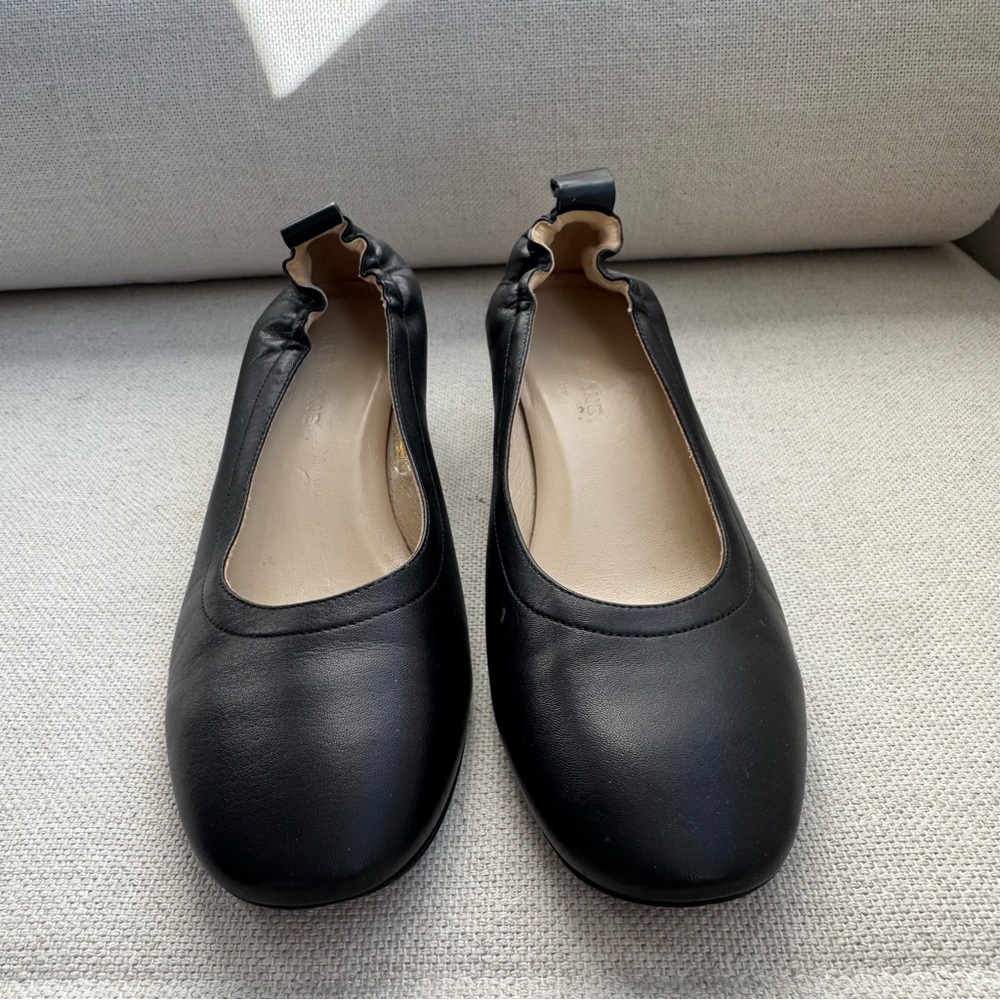 Everlane Black Leather Heels - Picture 2 of 5